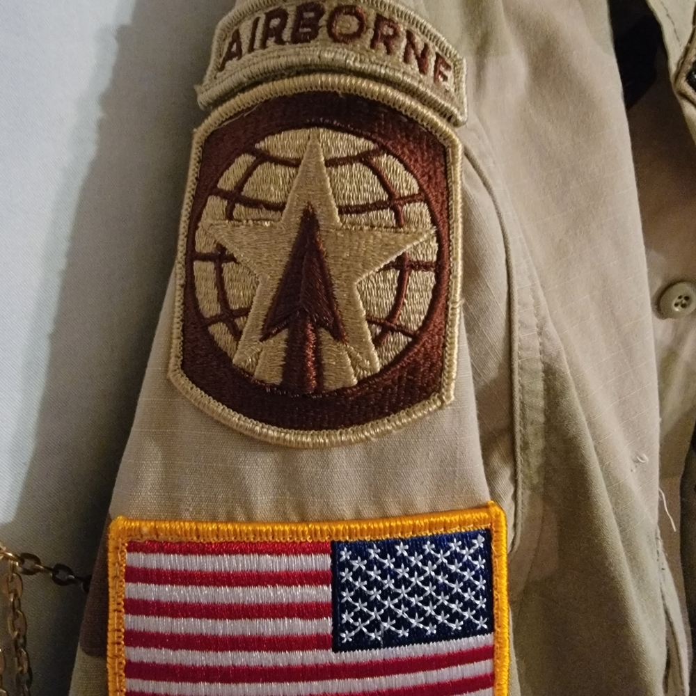 Top - Picture 2 of 4